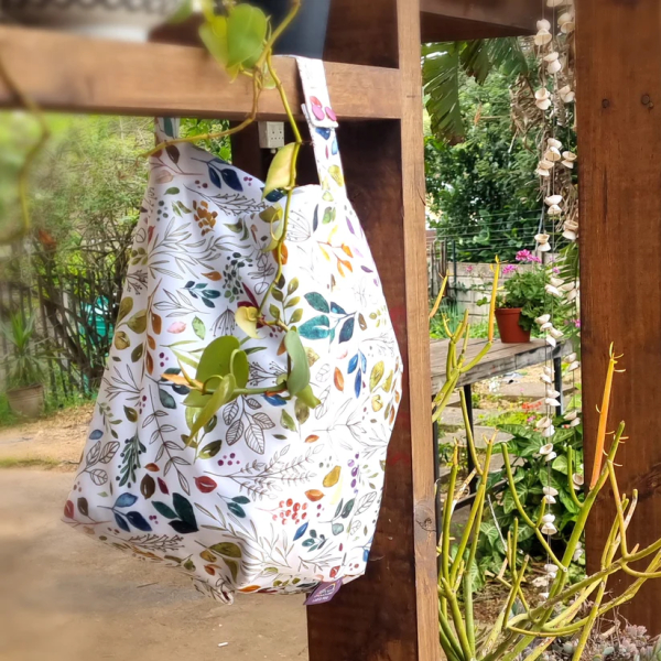 Little Lovebum pod wetbag - jungle jewel